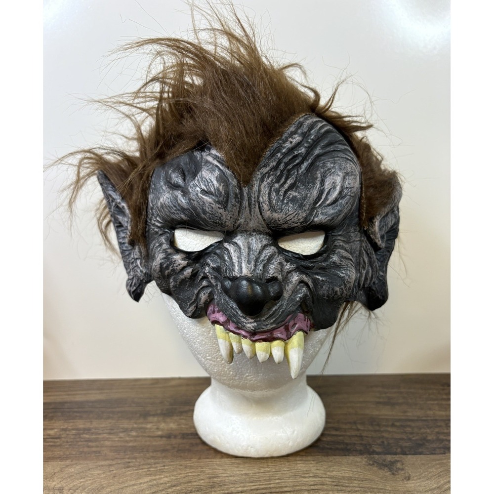 Universal Studios Monsterville Werewolf Wolf Man Face Mask Halloween